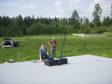 Järvselja peegeldusetaloni indikatrissi mõõtmine Soome Geodeesiainstituudi spektrogoniomeetriga FIGIFIGO. Maria Gritsevitš ja Jouni Peltoniemi, juuli 2016.
